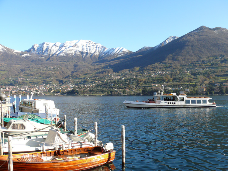 The Floating Piers au Lac d'Iseo